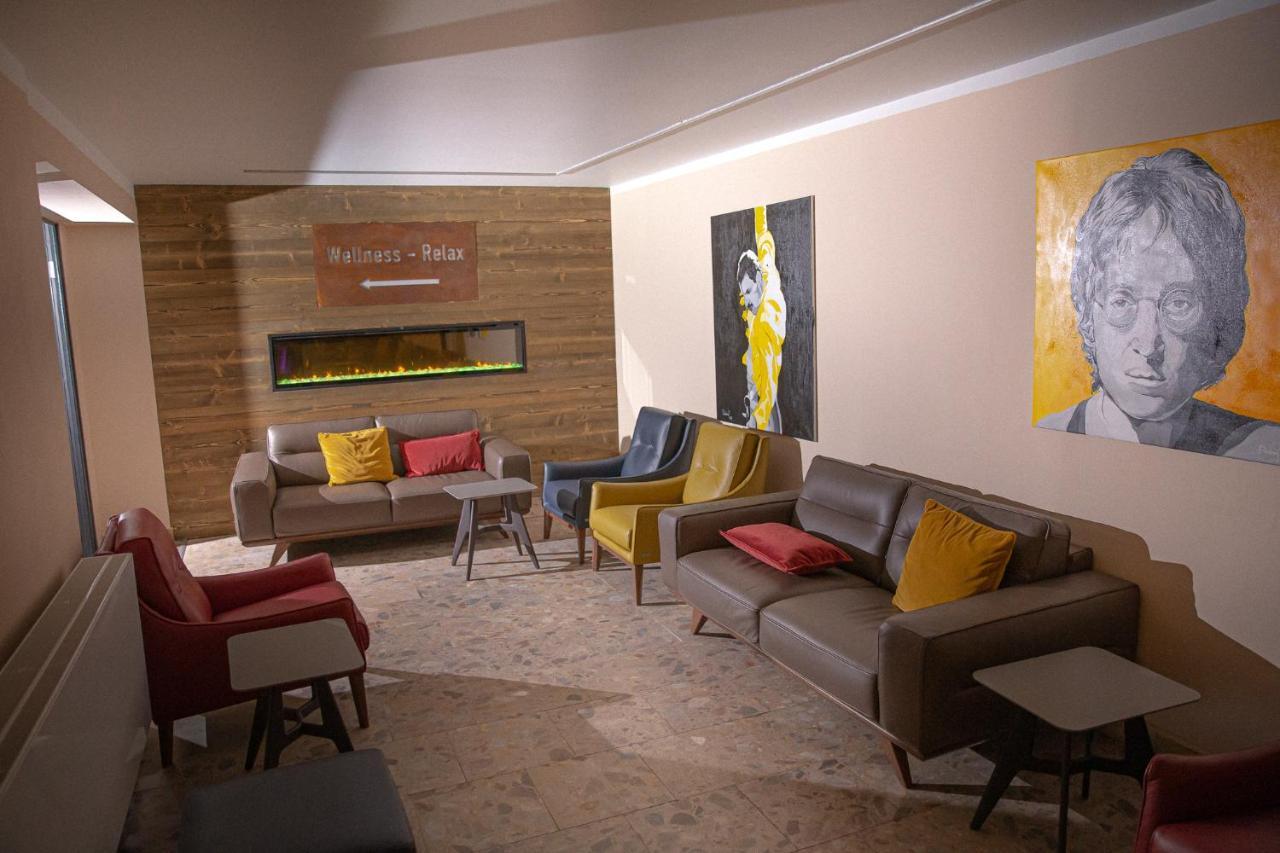 Wellness Hotel Astra Špindlerŭv Mlýn Ngoại thất bức ảnh