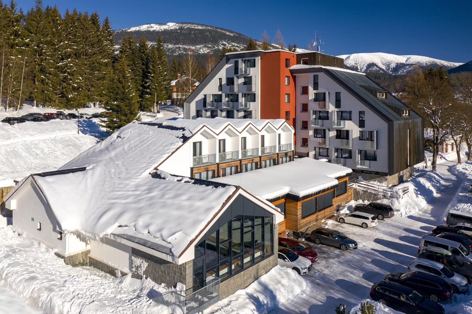 Wellness Hotel Astra Špindlerŭv Mlýn Ngoại thất bức ảnh